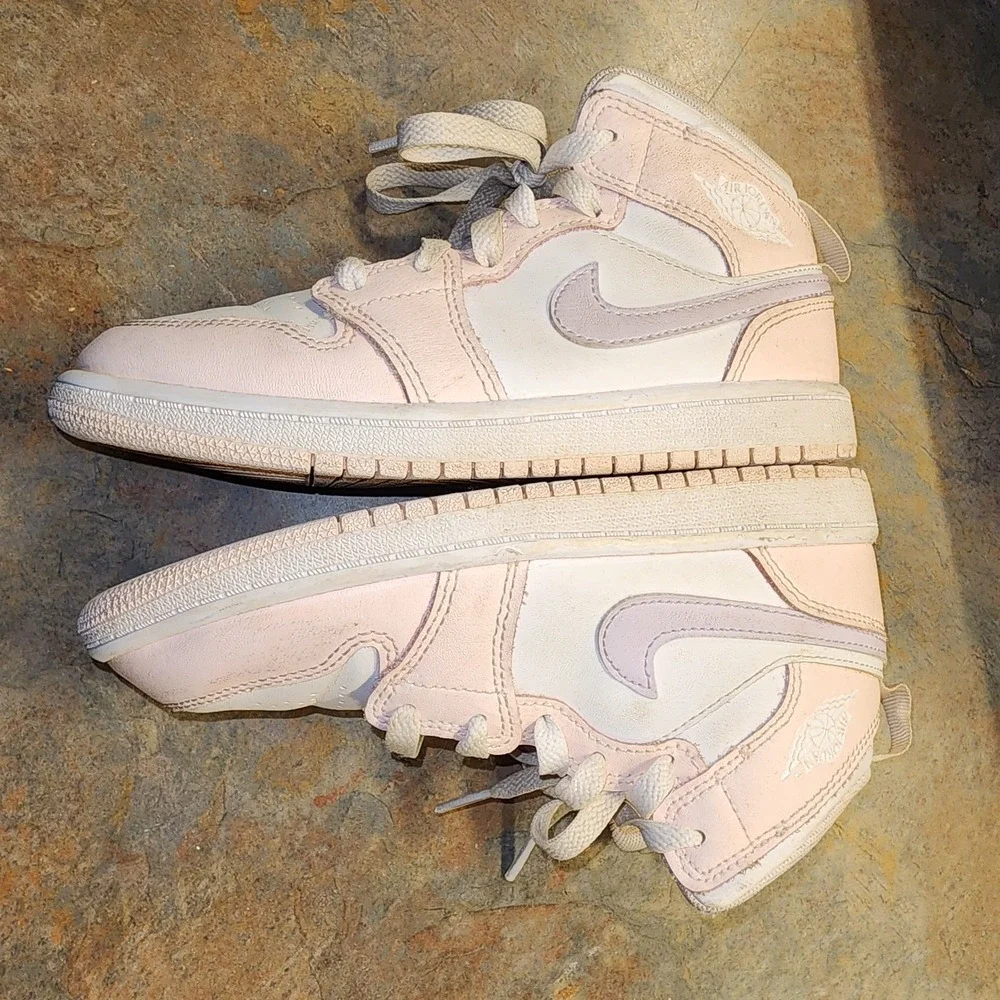 Girls Air Jordan 1 Mid Light Pink/ Purple Wash Size 13.5